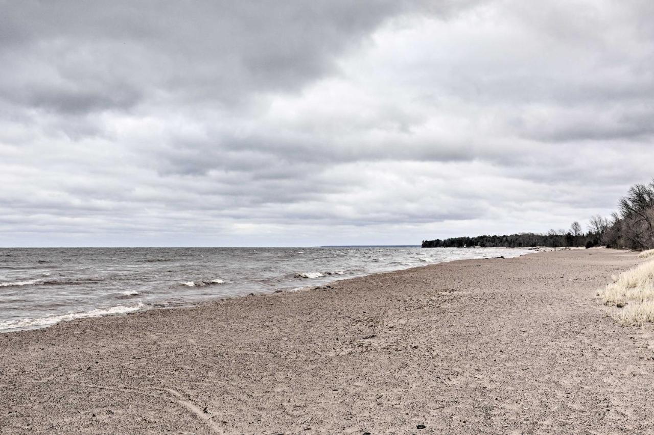 Walk To Lake Superior Ontonagon Home With Fire Pit! Dış mekan fotoğraf